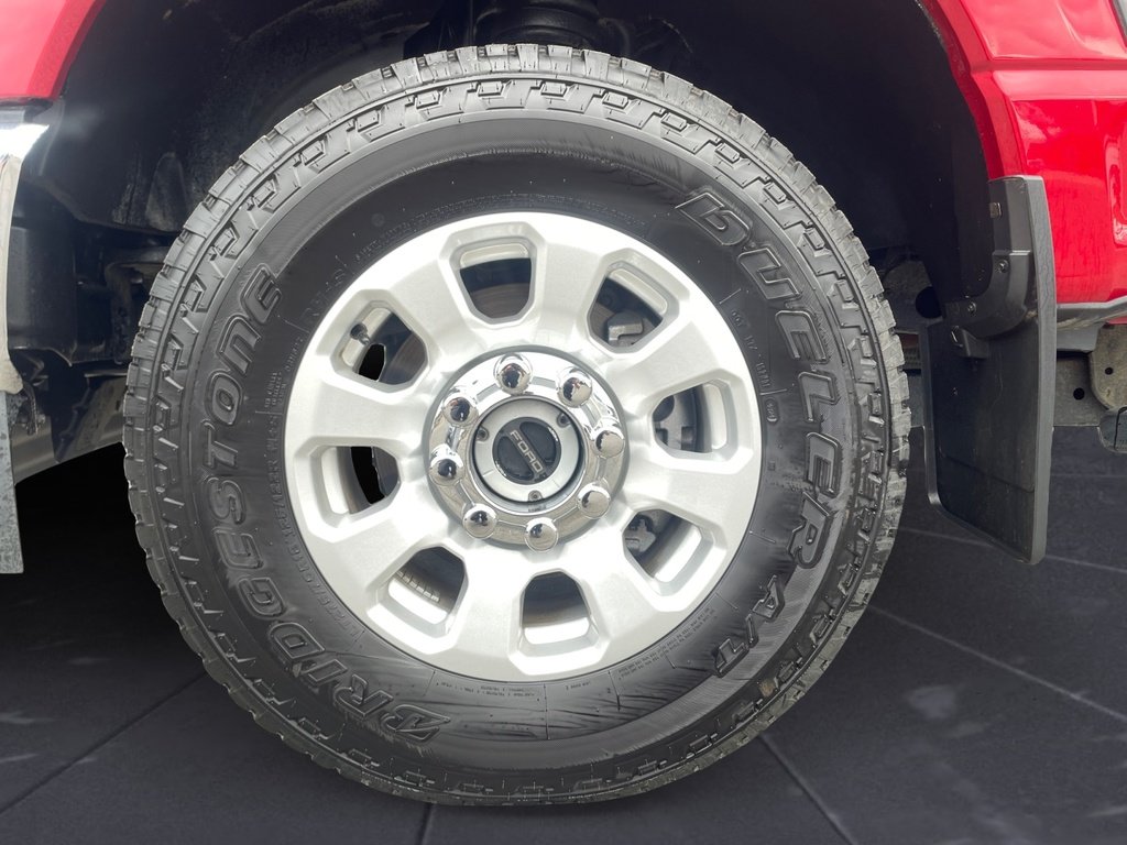 2024 Ford F-350 4X4 CREW CAB PICKUP/