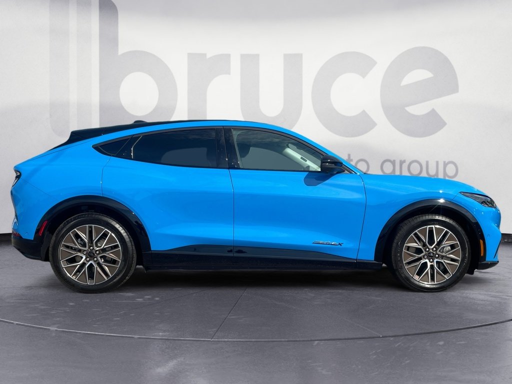 2024 Ford Mustang Mach-E PREMIUM