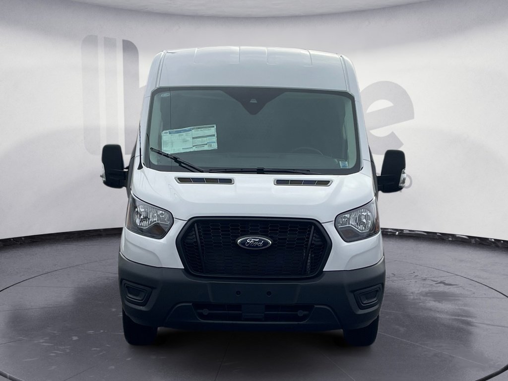 Ford Transit Cargo Van BASE 2024