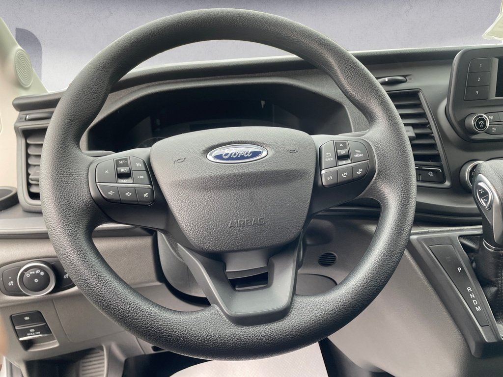 Ford Transit Cargo Van BASE 2024