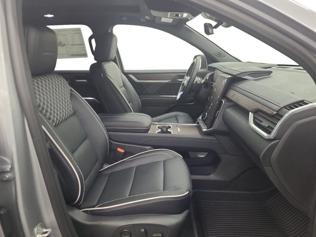 GMC Acadia DENALI 2026