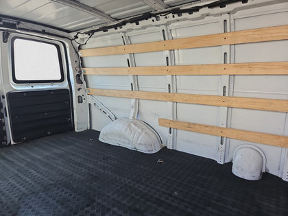 2020 GMC Savana Cargo Van BASE