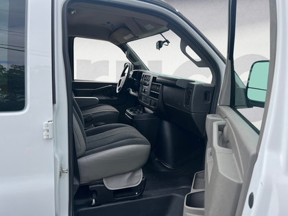 2022 GMC Savana Cargo Van BASE