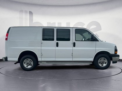 2022 GMC Savana Cargo Van BASE