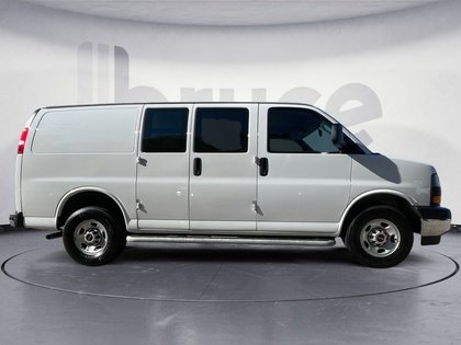 2022 GMC Savana Cargo Van BASE