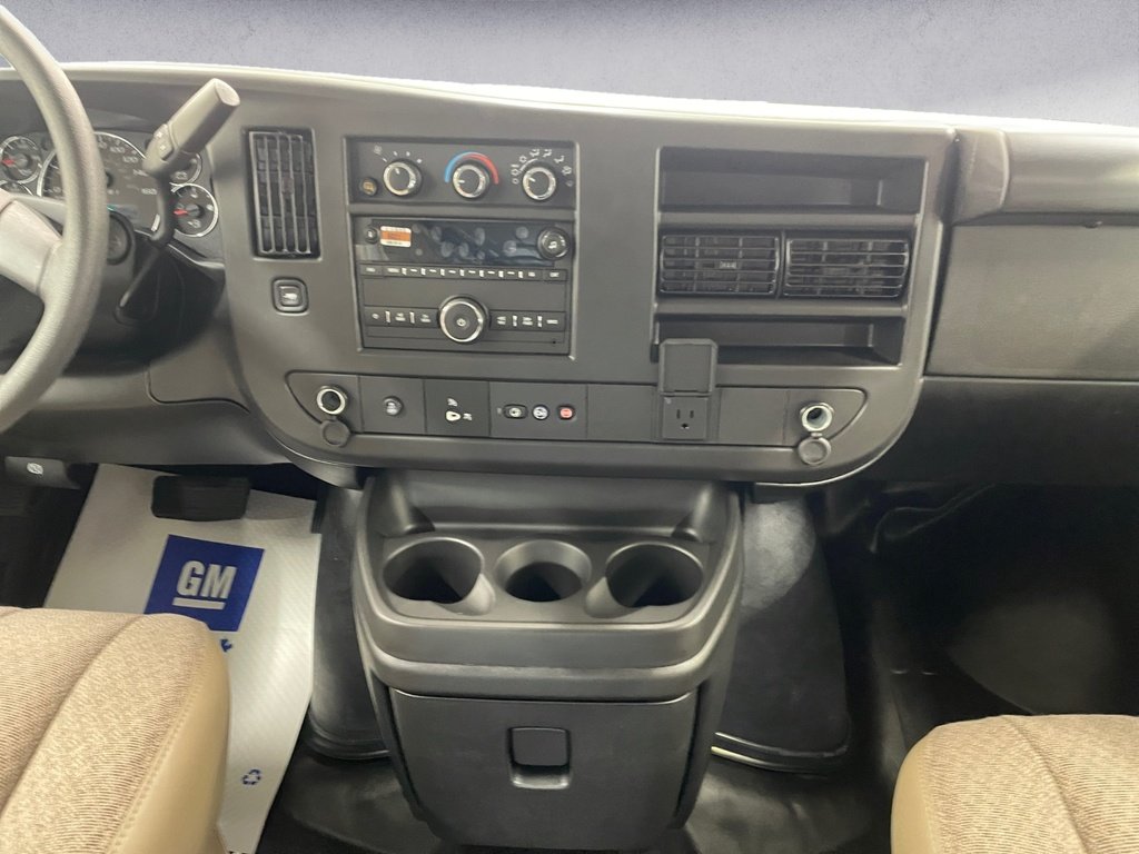 2025 GMC Savana Cargo Van BASE