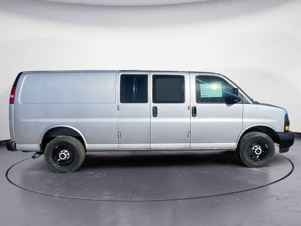 2025 GMC Savana Cargo Van BASE