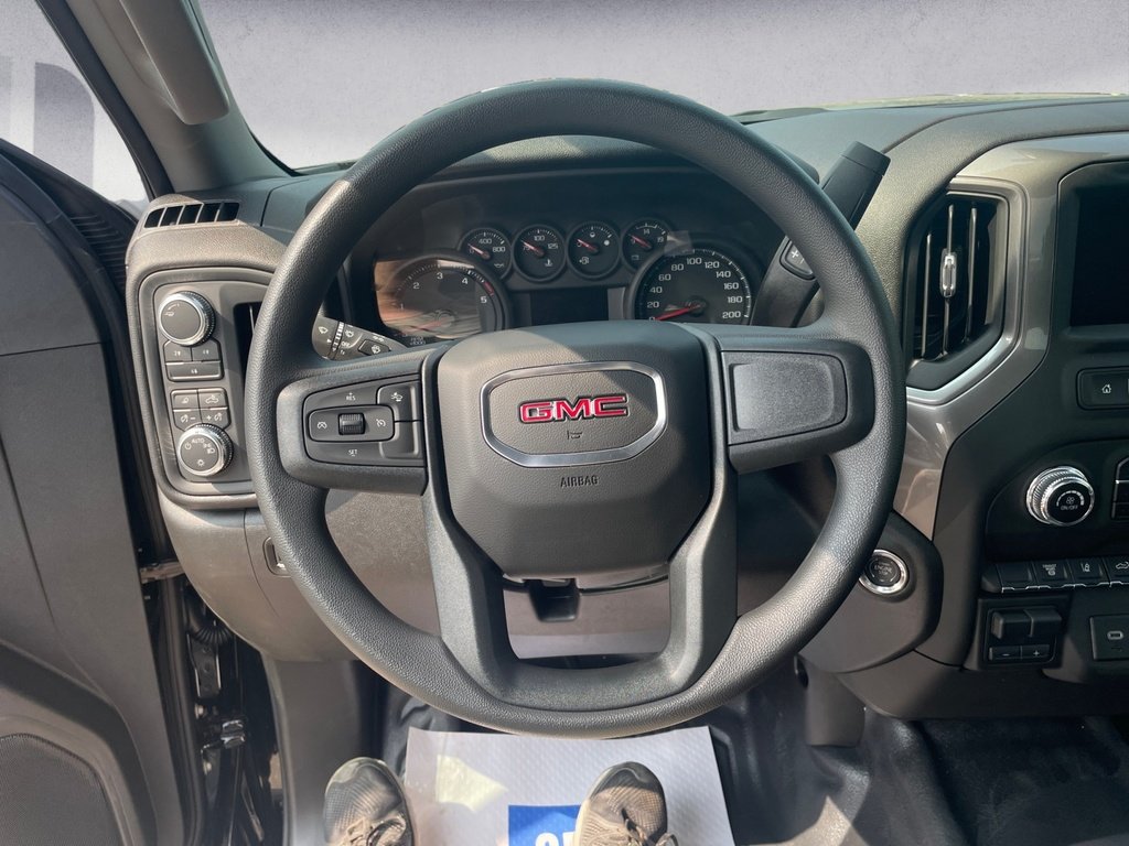 2025 GMC Sierra 3500HD PRO