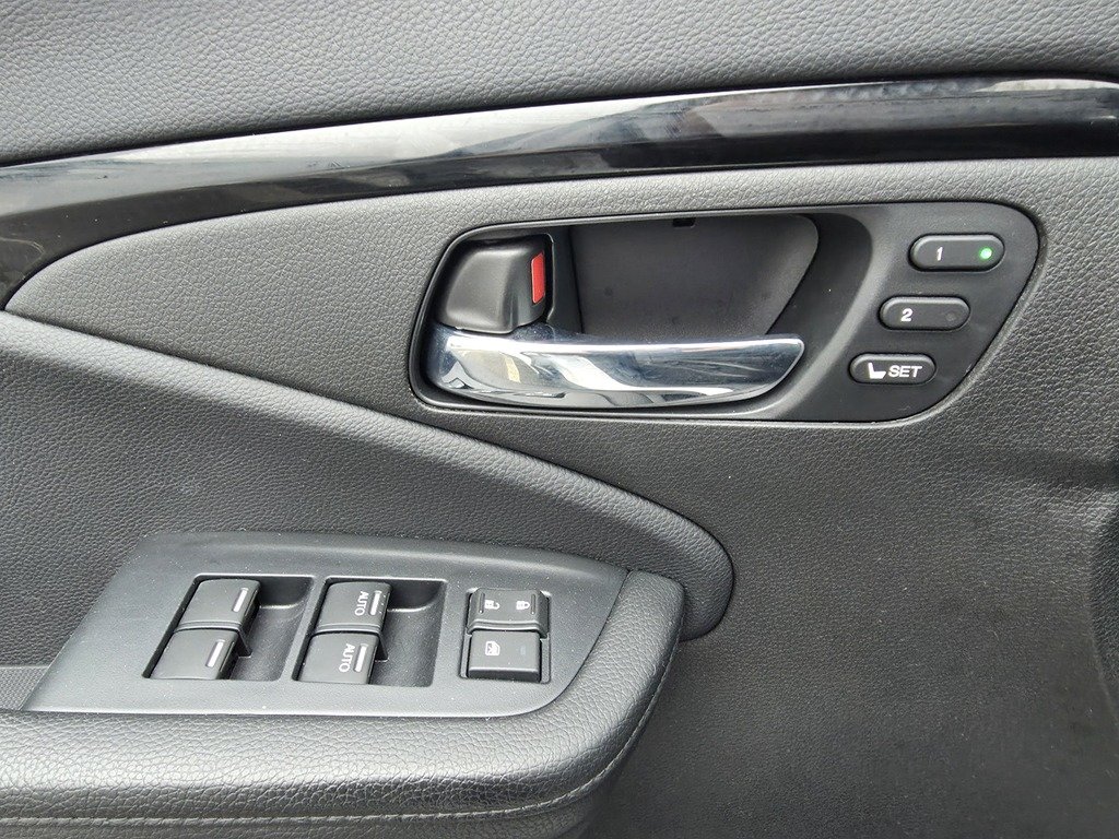 2022 Honda Pilot TOURING 7-PASSENGER