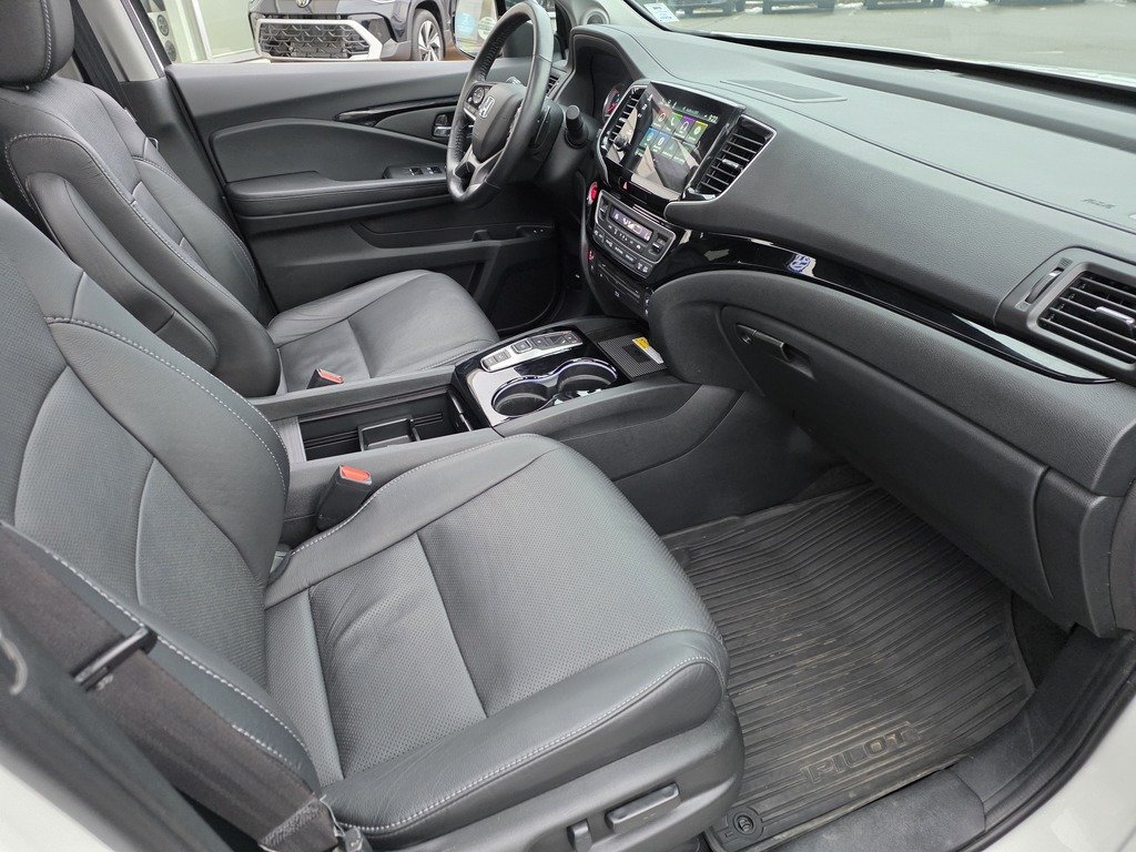 2022 Honda Pilot TOURING 7-PASSENGER