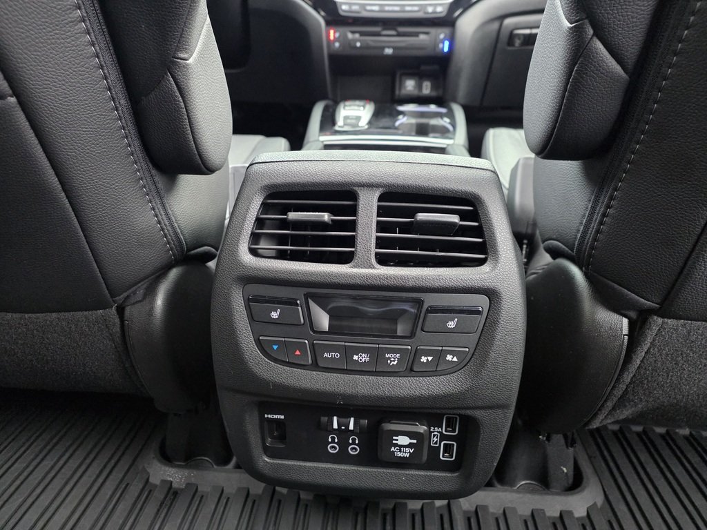 2022 Honda Pilot TOURING 7-PASSENGER