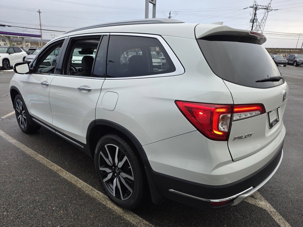 2022 Honda Pilot TOURING 7-PASSENGER