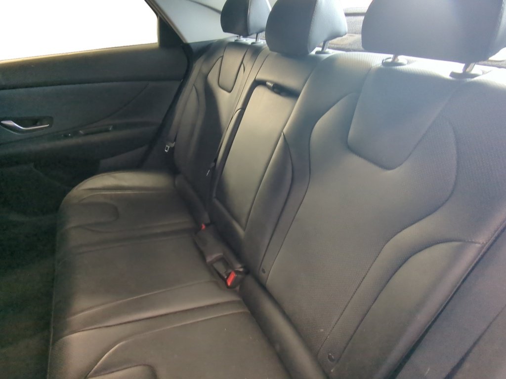 Hyundai Elantra Hybrid ULTIMATE 2022