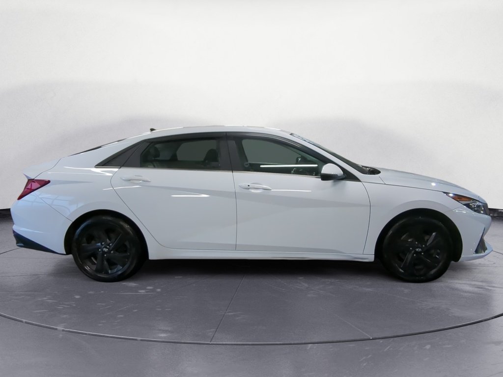 Hyundai Elantra Hybrid ULTIMATE 2022