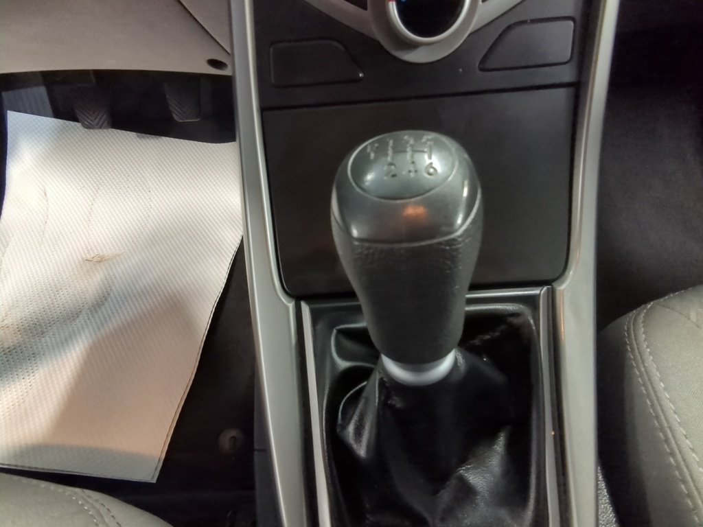 Hyundai Elantra L 2016