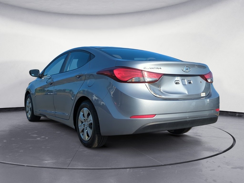 Hyundai Elantra L 2016