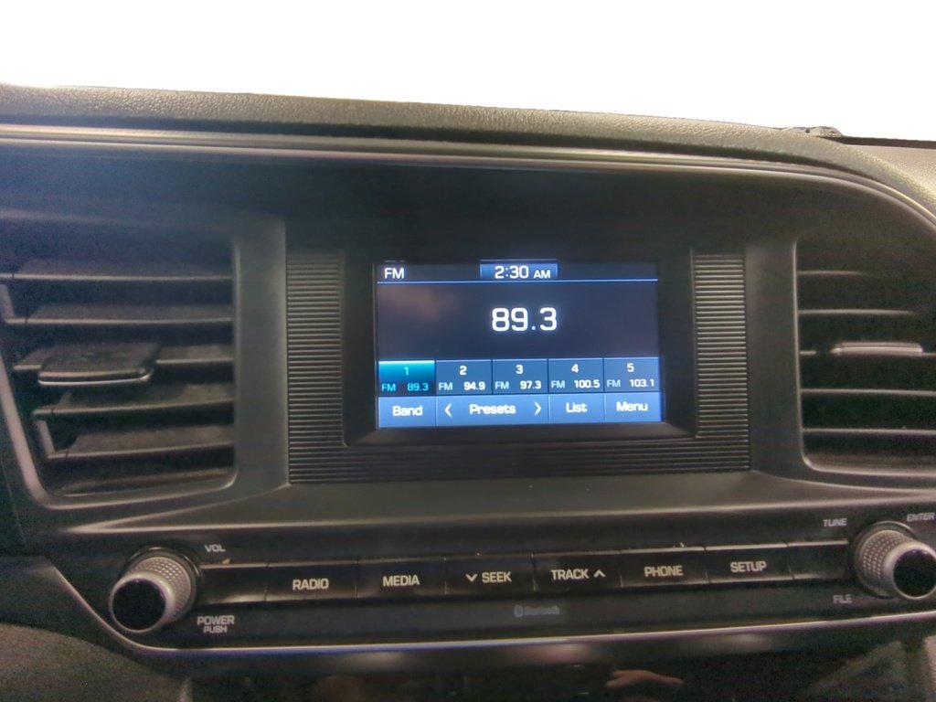 2019 Hyundai Elantra ESSENTIAL