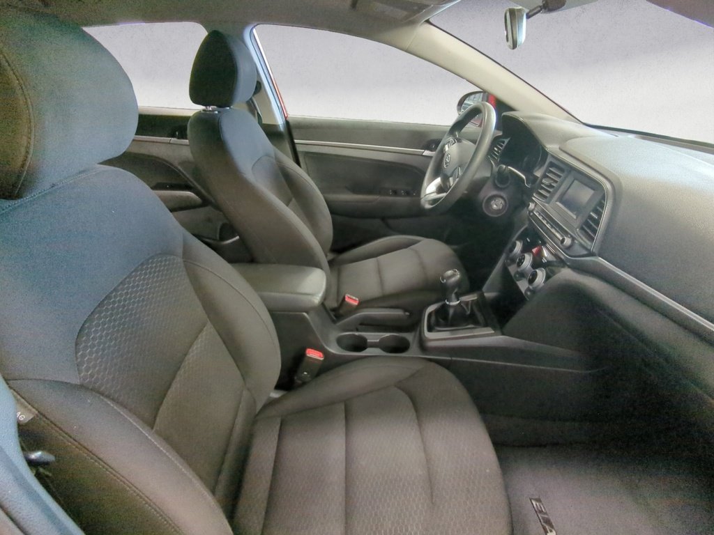 2019 Hyundai Elantra ESSENTIAL