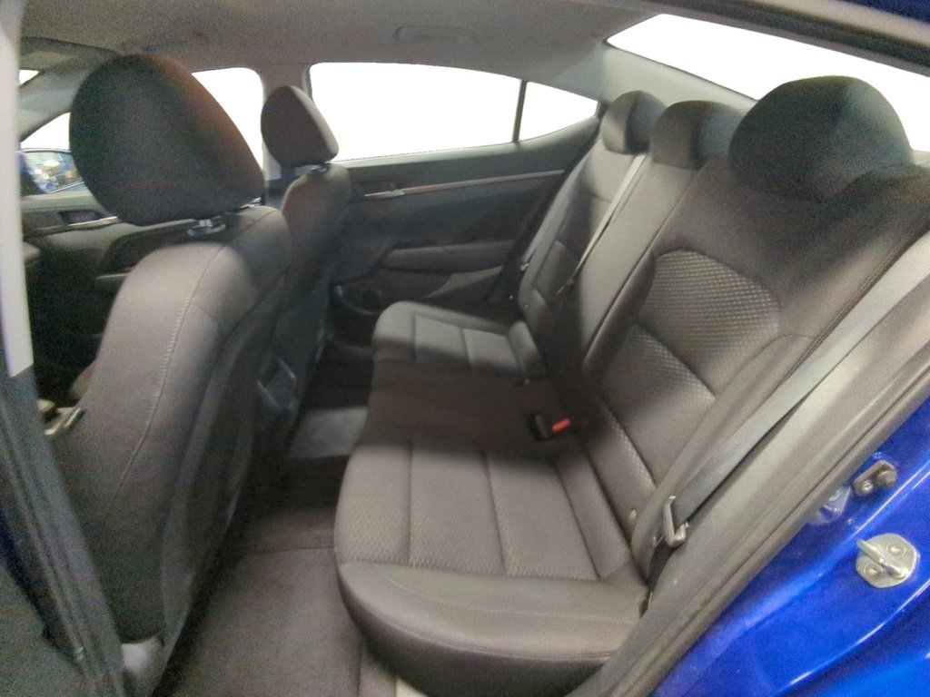 2020 Hyundai Elantra PREFERRED- SUNROOF!