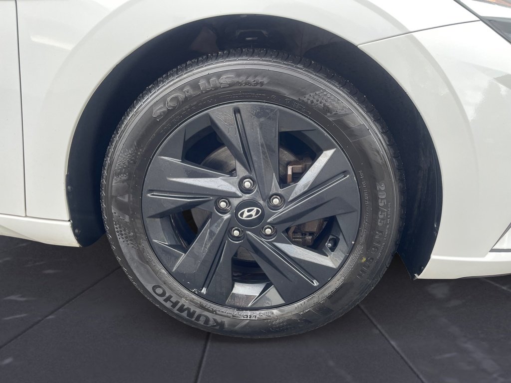 2022 Hyundai Elantra PREFERRED