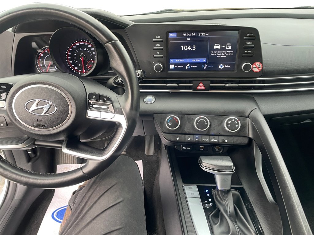 2022 Hyundai Elantra PREFERRED