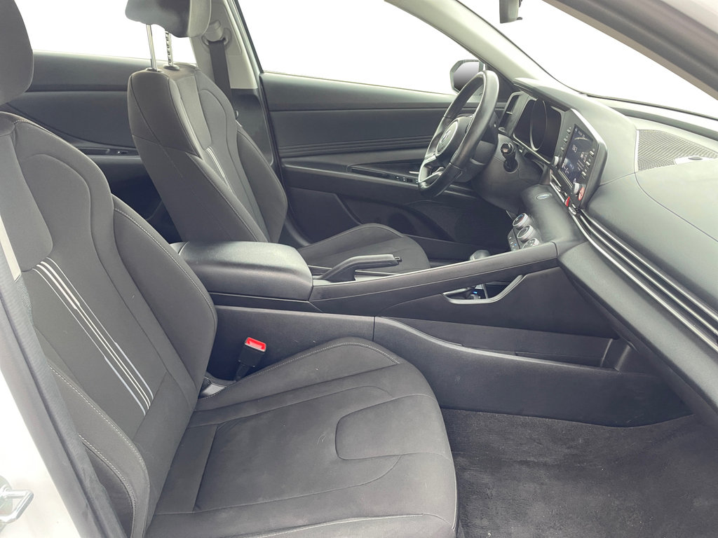 2022 Hyundai Elantra PREFERRED