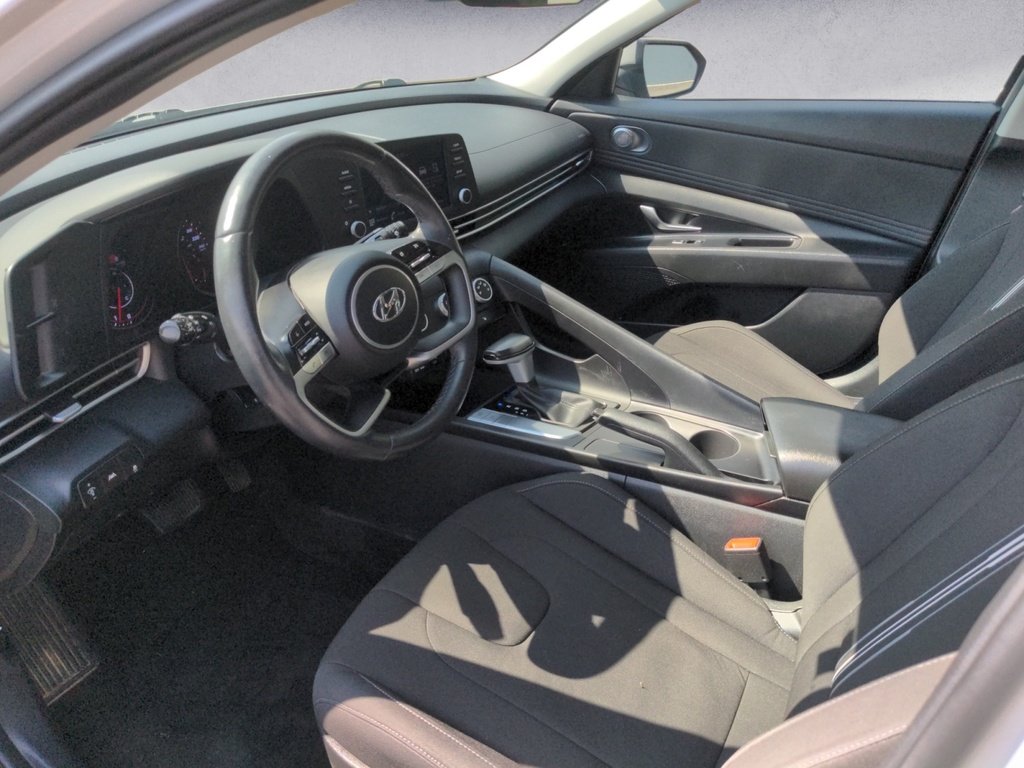Hyundai Elantra Preferred - Fresh Trade 2023