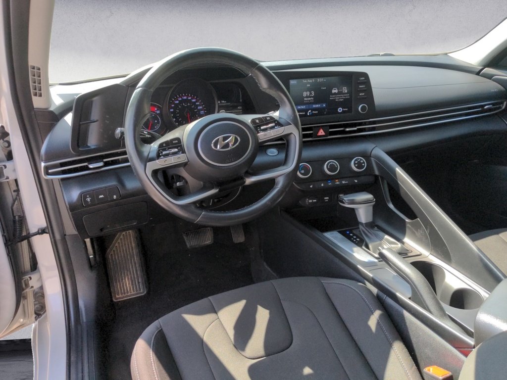 Hyundai Elantra Preferred - Fresh Trade 2023