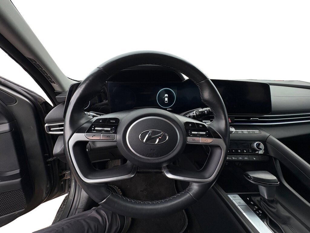 2023 Hyundai Elantra PREFERRED