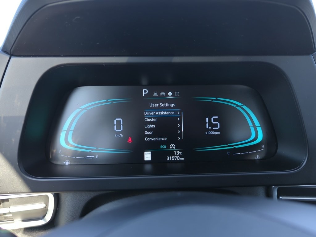 Hyundai Elantra ESSENTIAL 2024