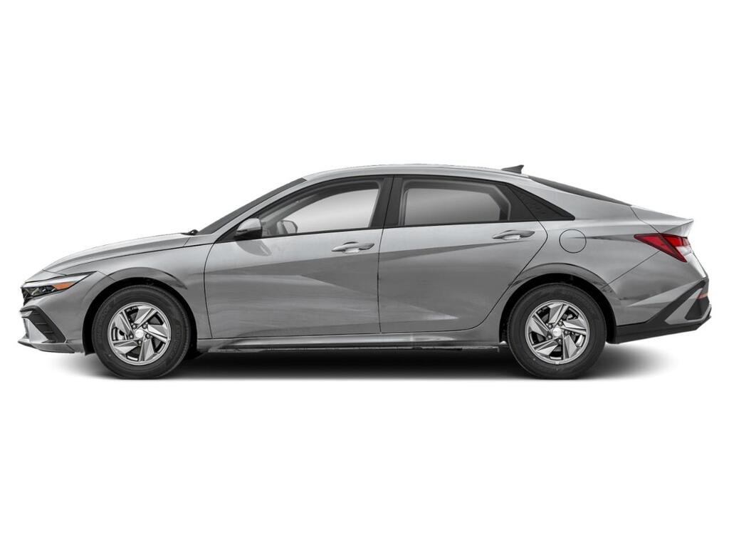 Hyundai Elantra ESSENTIAL 2024
