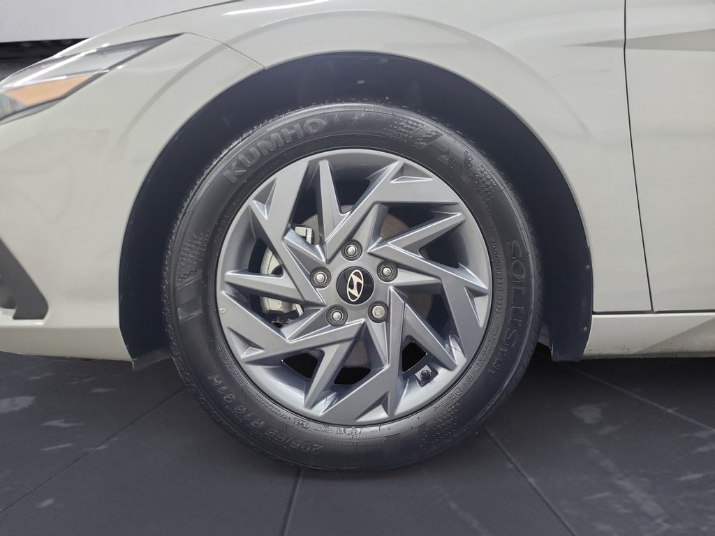 2025 Hyundai Elantra PREFERRED