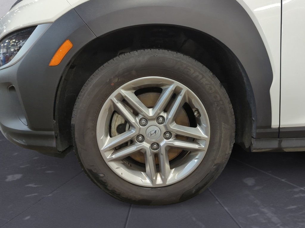 2023 Hyundai Kona ESSENTIAL