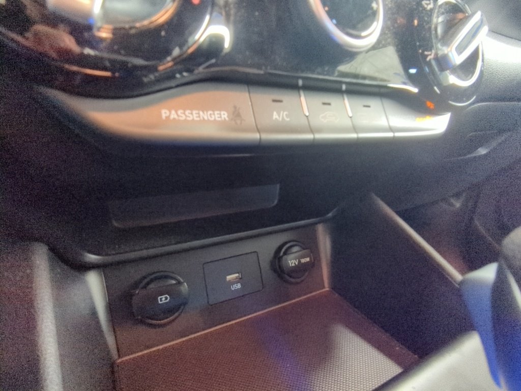 2023 Hyundai Kona ESSENTIAL