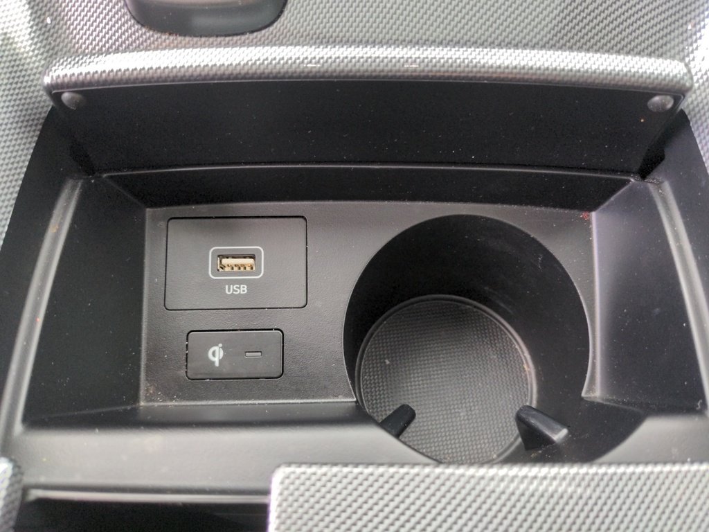 2022 Hyundai Santa Fe Plug-In Hybrid PLUG IN HYBRID LOW LOW KMS!!