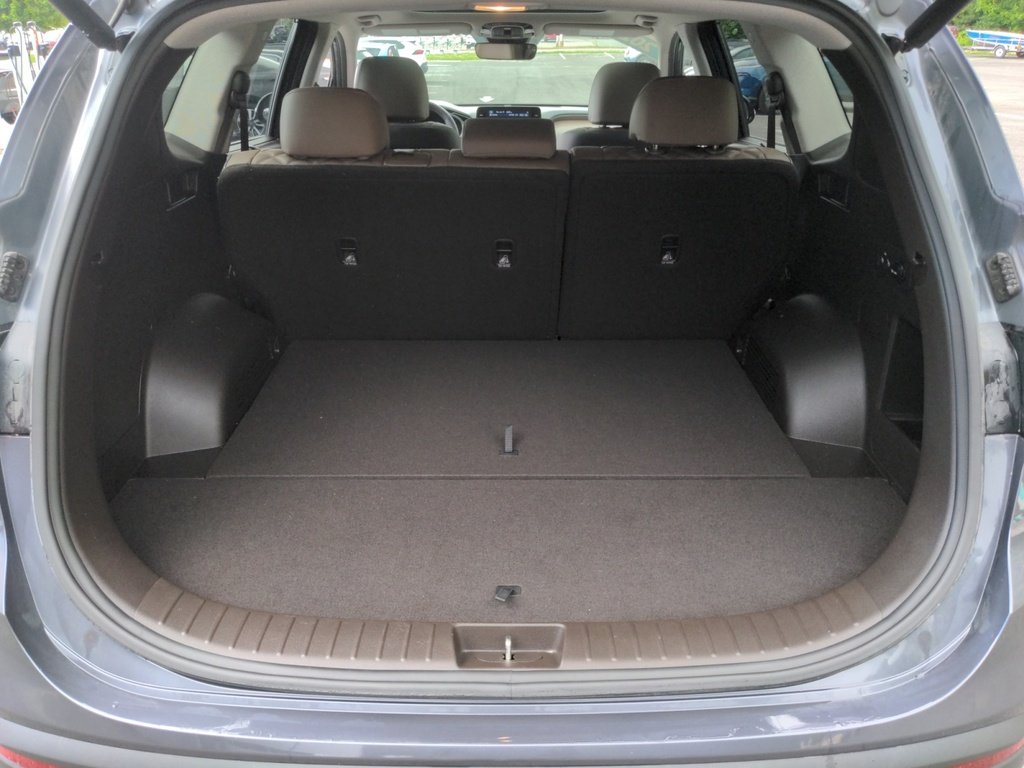 2022 Hyundai Santa Fe Plug-In Hybrid PLUG IN HYBRID LOW LOW KMS!!
