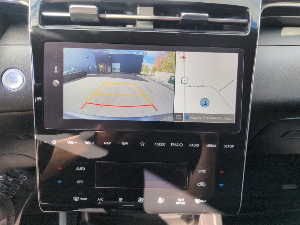 2024 Hyundai Tucson Preferred AWD !!! Ultra Low KMS!
