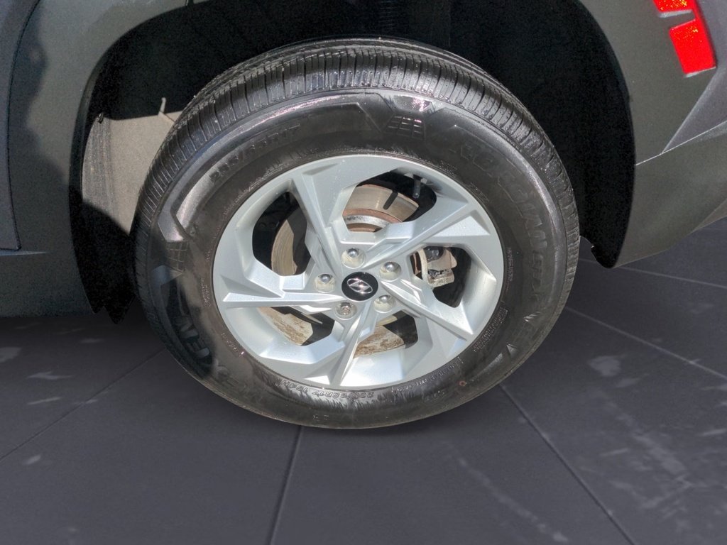 2024 Hyundai Tucson Preferred AWD !!! Ultra Low KMS!