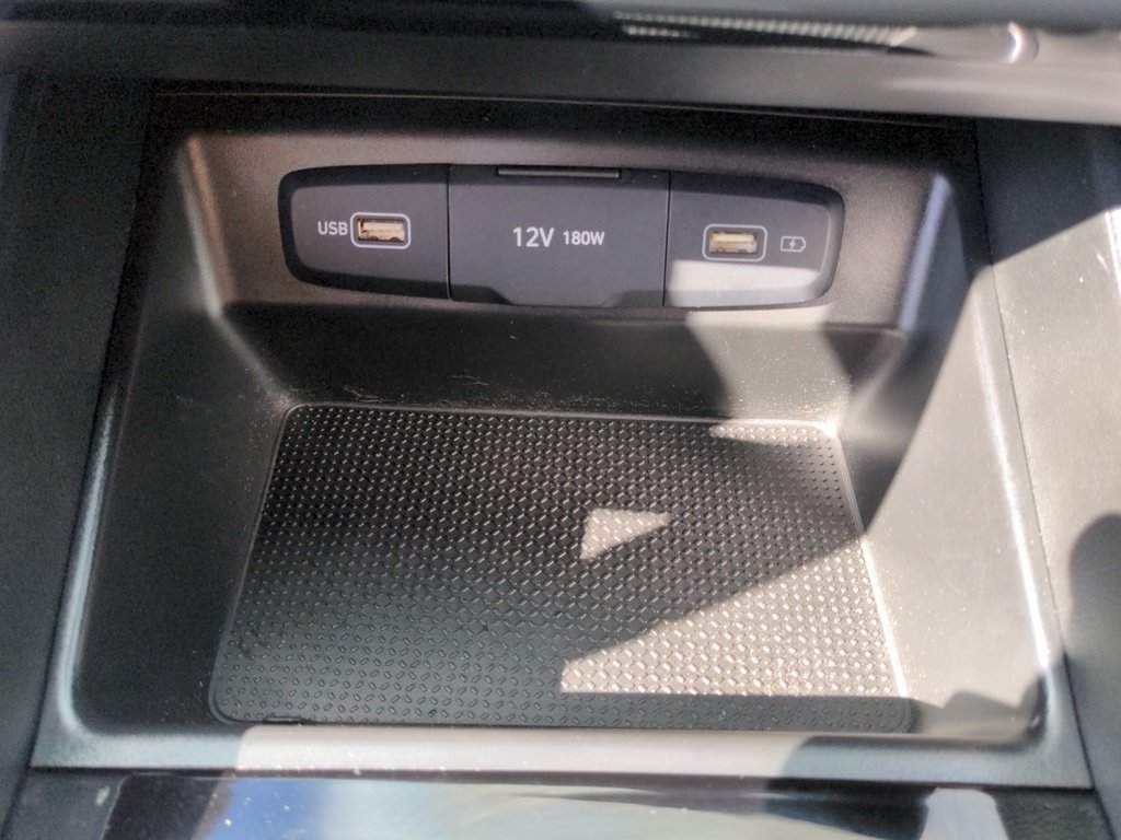 2024 Hyundai Tucson Preferred AWD !!! Ultra Low KMS!