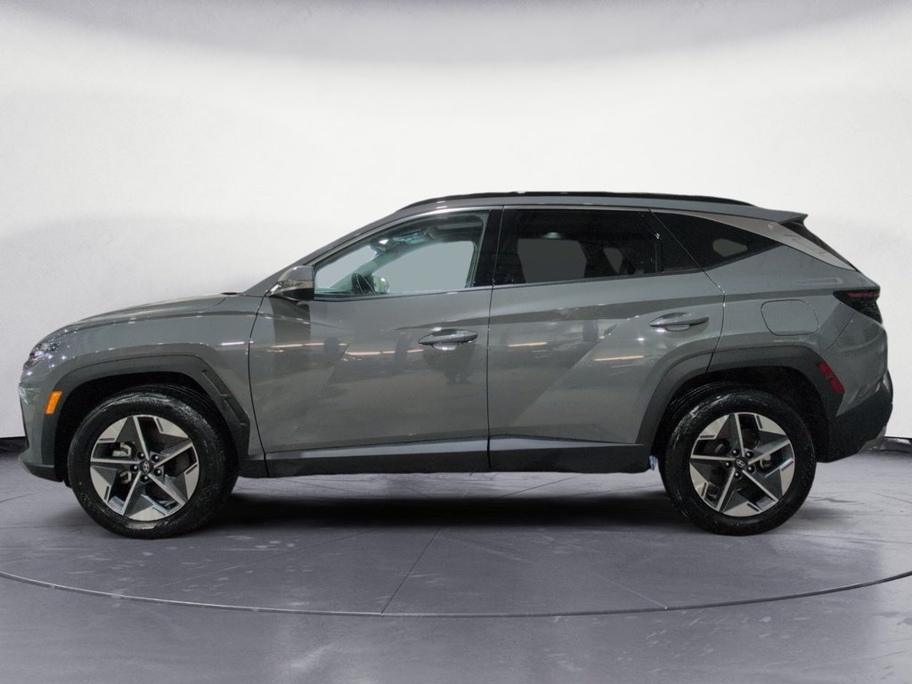 2025 Hyundai Tucson PREFERRED- HEATED SEATS!