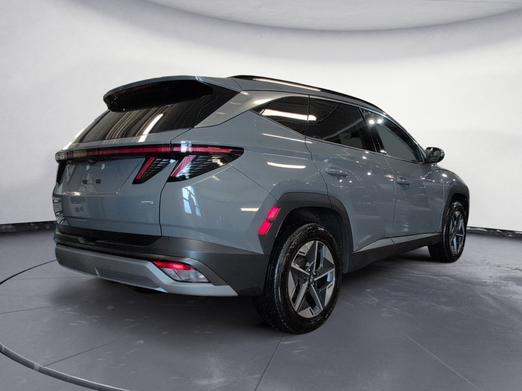 2025 Hyundai Tucson PREFERRED- HEATED SEATS!