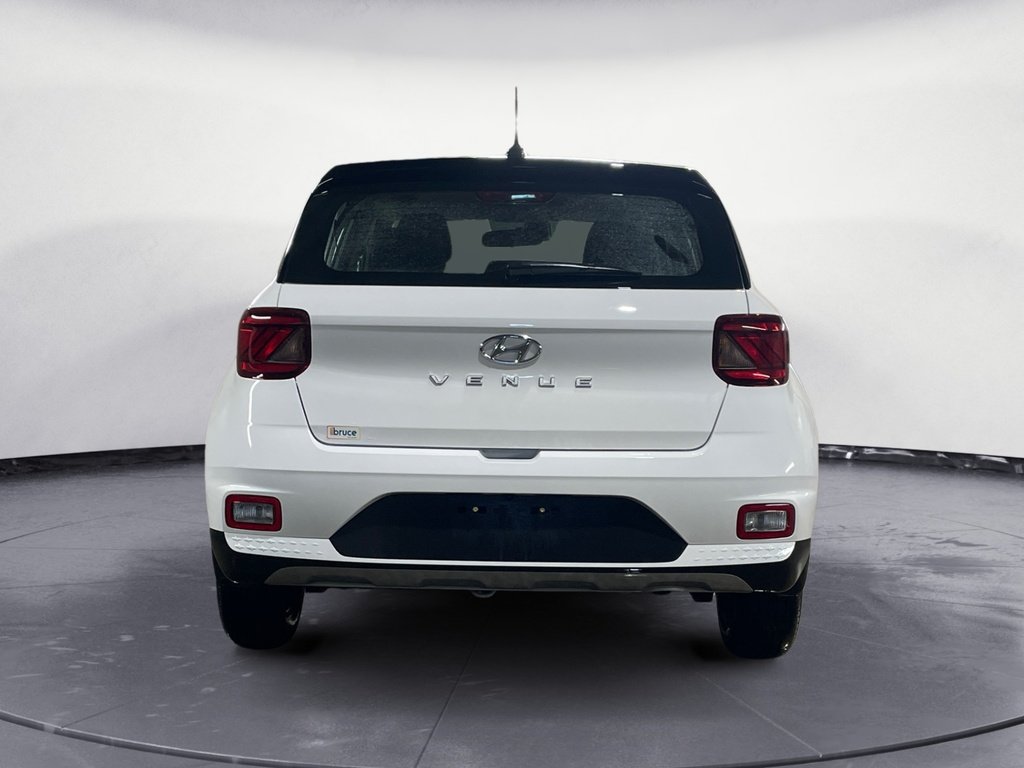 Hyundai Venue ESSENTIAL 2024