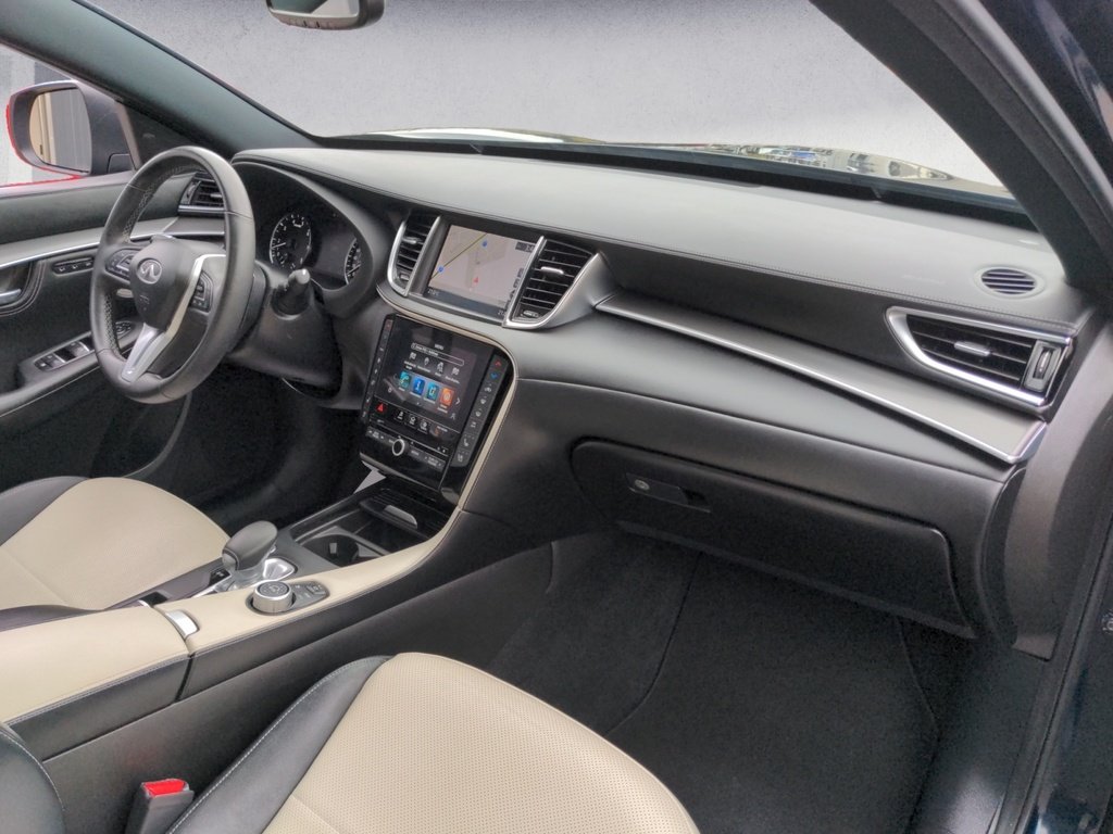 2023 Infiniti QX55 Fully loaded LOW KMS!