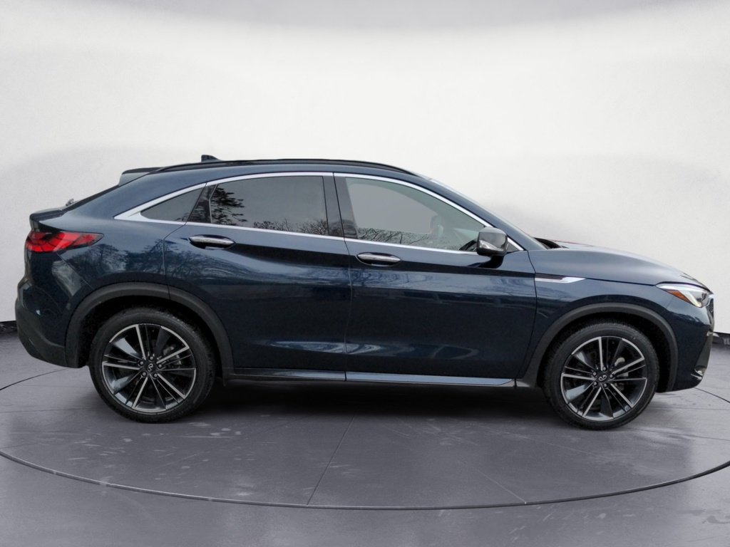 2023 Infiniti QX55 Fully loaded LOW KMS!
