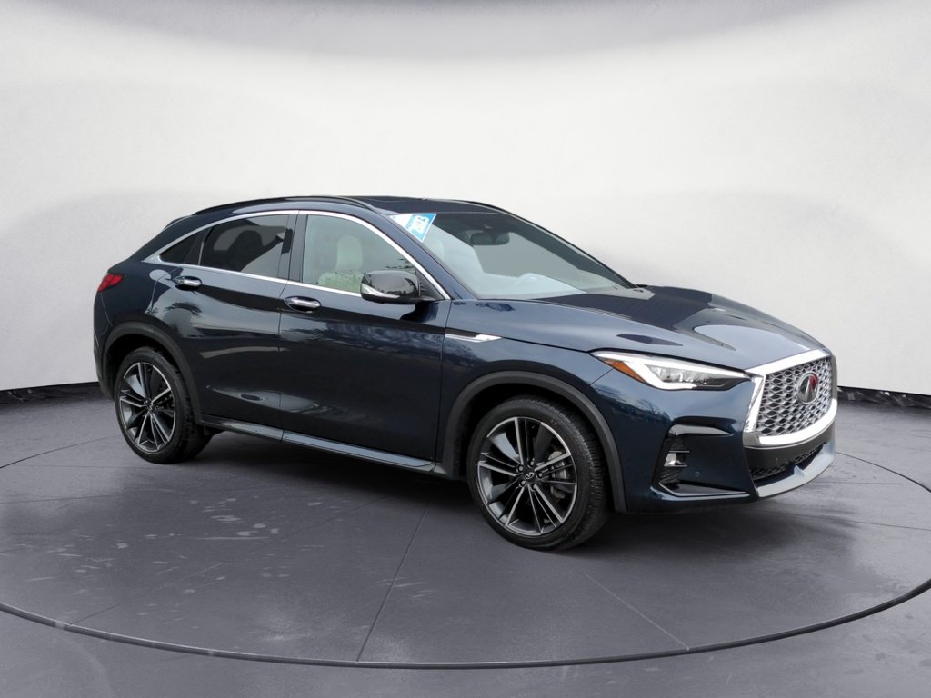 2023 Infiniti QX55 Fully loaded LOW KMS!