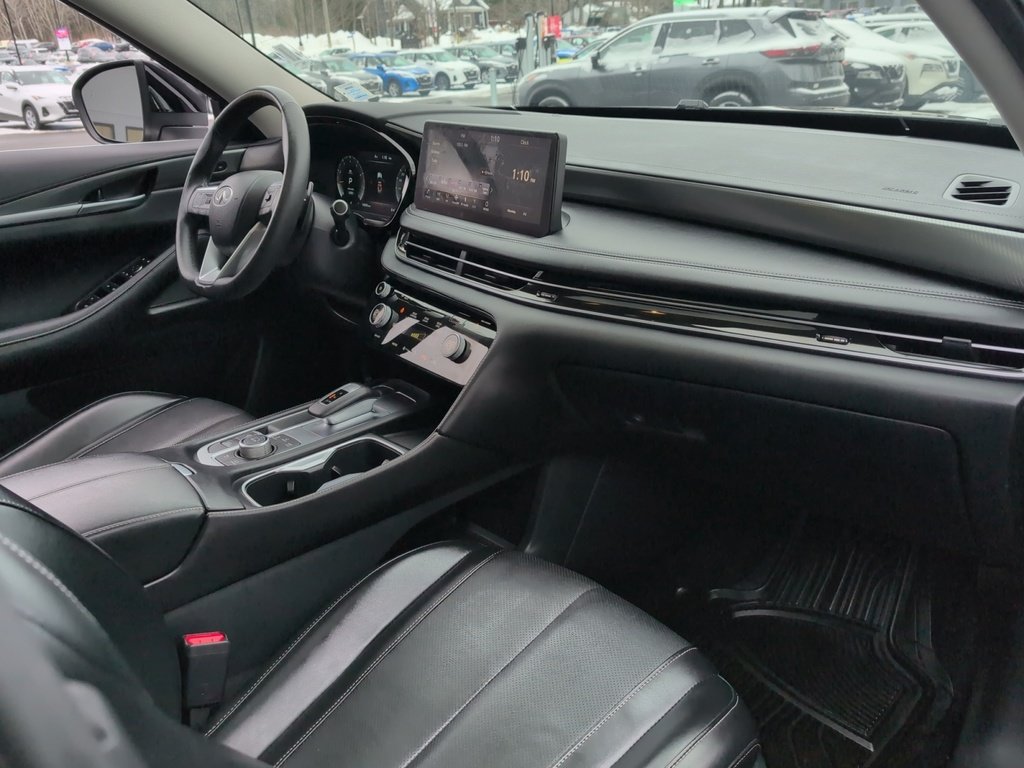 2025 Infiniti QX60 LUXE FULLY LOADED!