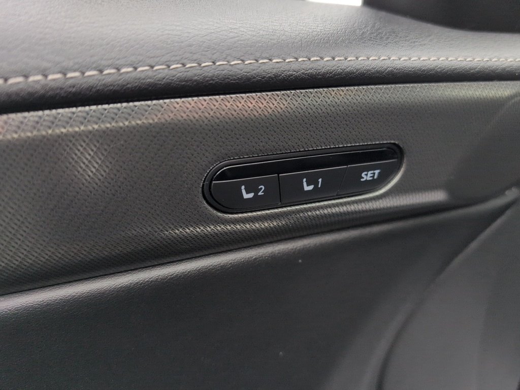 2025 Infiniti QX60 LUXE FULLY LOADED!