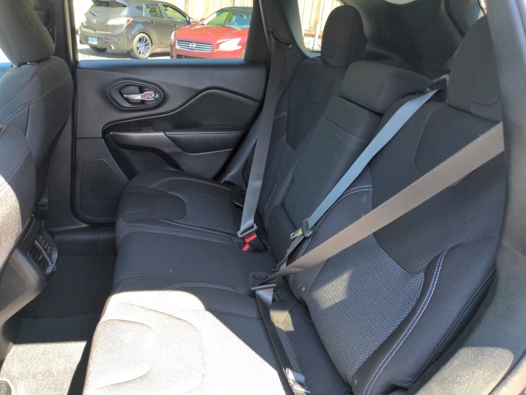 Jeep Cherokee Sport 4x4 - Fresh Trade 2019