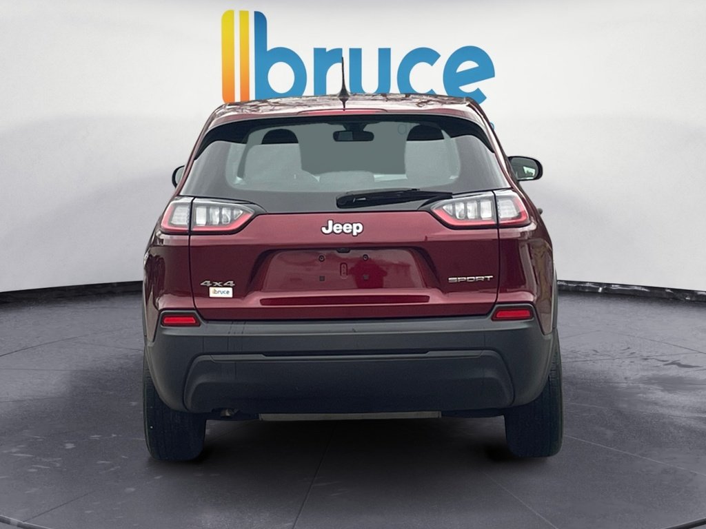 2022 Jeep Cherokee SPORT