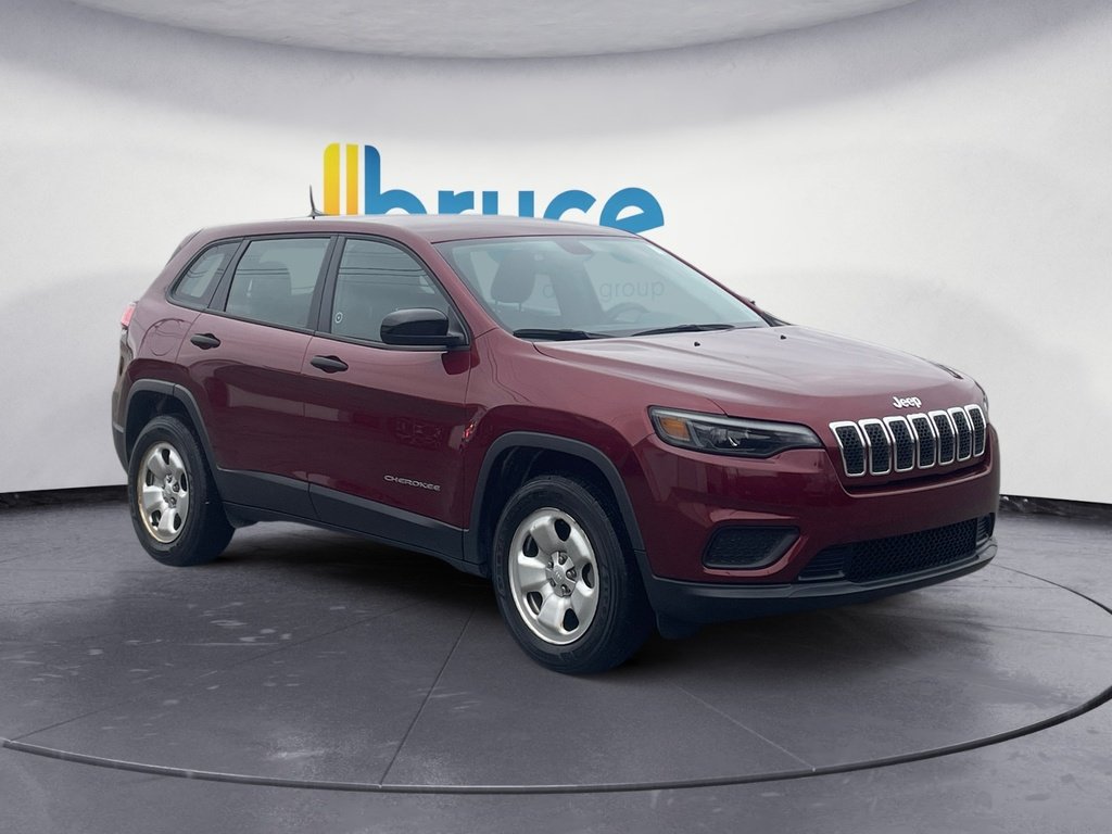 2022 Jeep Cherokee SPORT